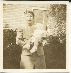 Infant Dad with Great Grandma